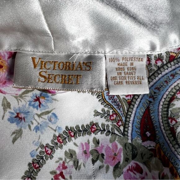 Victoria's Secret Gold Label | White & Pink Satin Short Sleeve Robe | Paisley OS - Picture 8 of 10